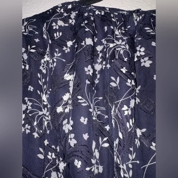 Lulus Too Cute Navy Blue Floral Print Smocked Long Sleeve Mini Dress Size XS - Picture 6 of 6